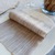 NUVOLA COSTES CACAO ⫸ Spunlace πετσέτα φαγητού με ρίγες καφέ- 40x40cm